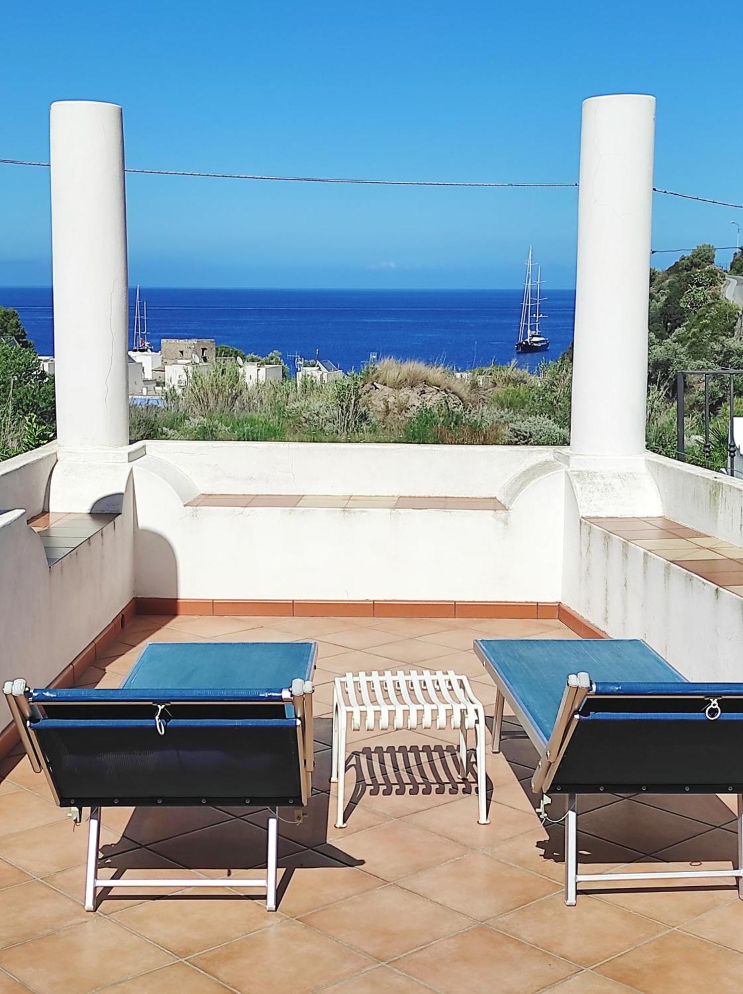 Holiday Home Mennulita Lipari  Kamer foto
